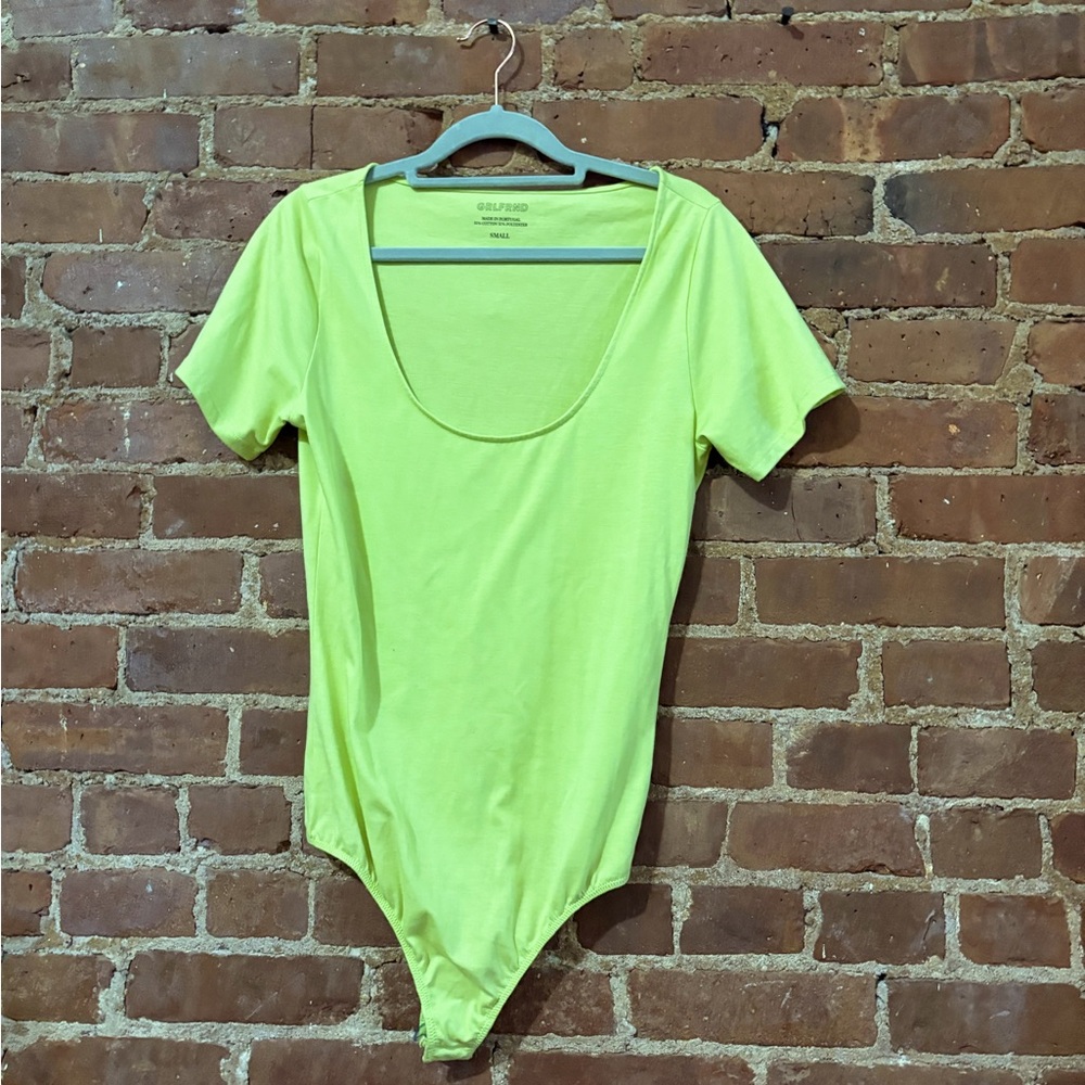 Shape Lime Sculpted V Neck Short Sleeve Bodysuit - GRLFRND